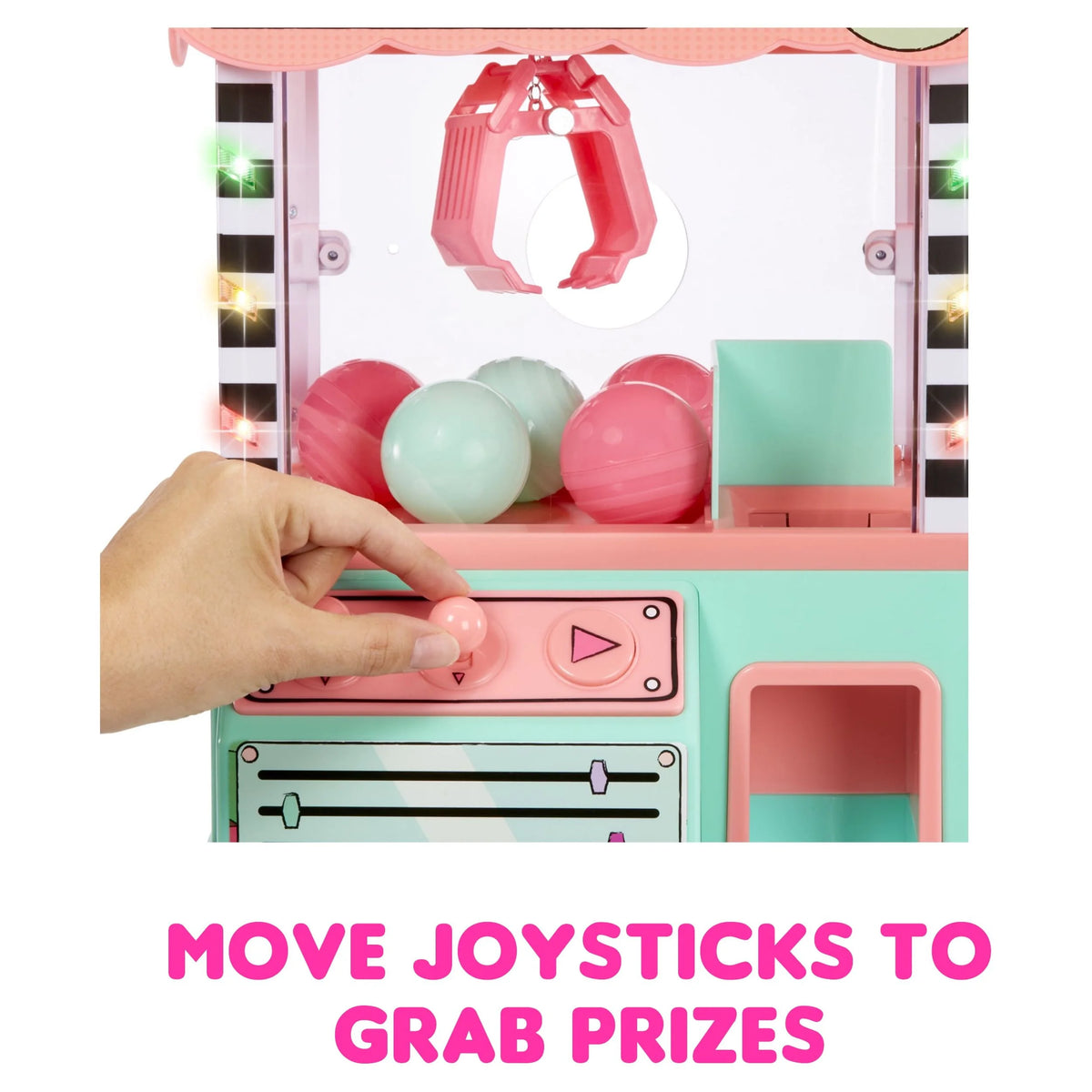 Claw Machine Playset with 5 Surprises X895722