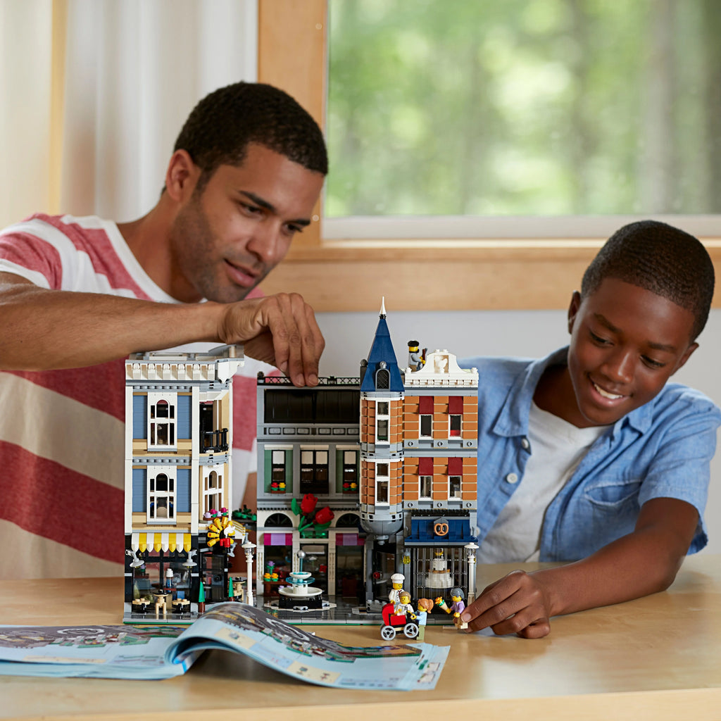 LEGO Creator Expert Assembly Square 10255 Modular Building Series I720