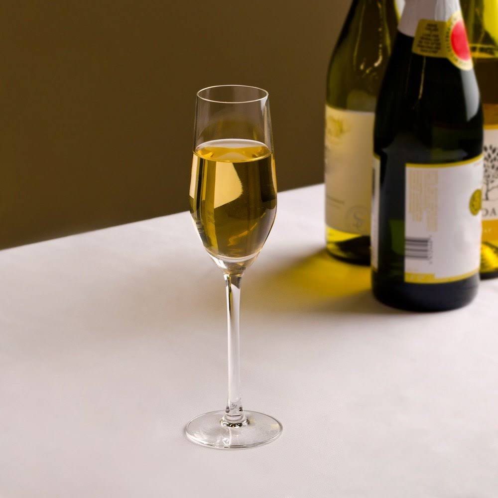 24/Case 5.25 oz Flute Glass T849089