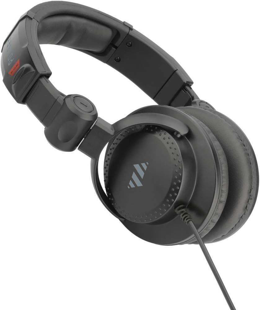 USB-C Audio Interface Bundle with Studio Monitor Headphones & XLR Cable L72944