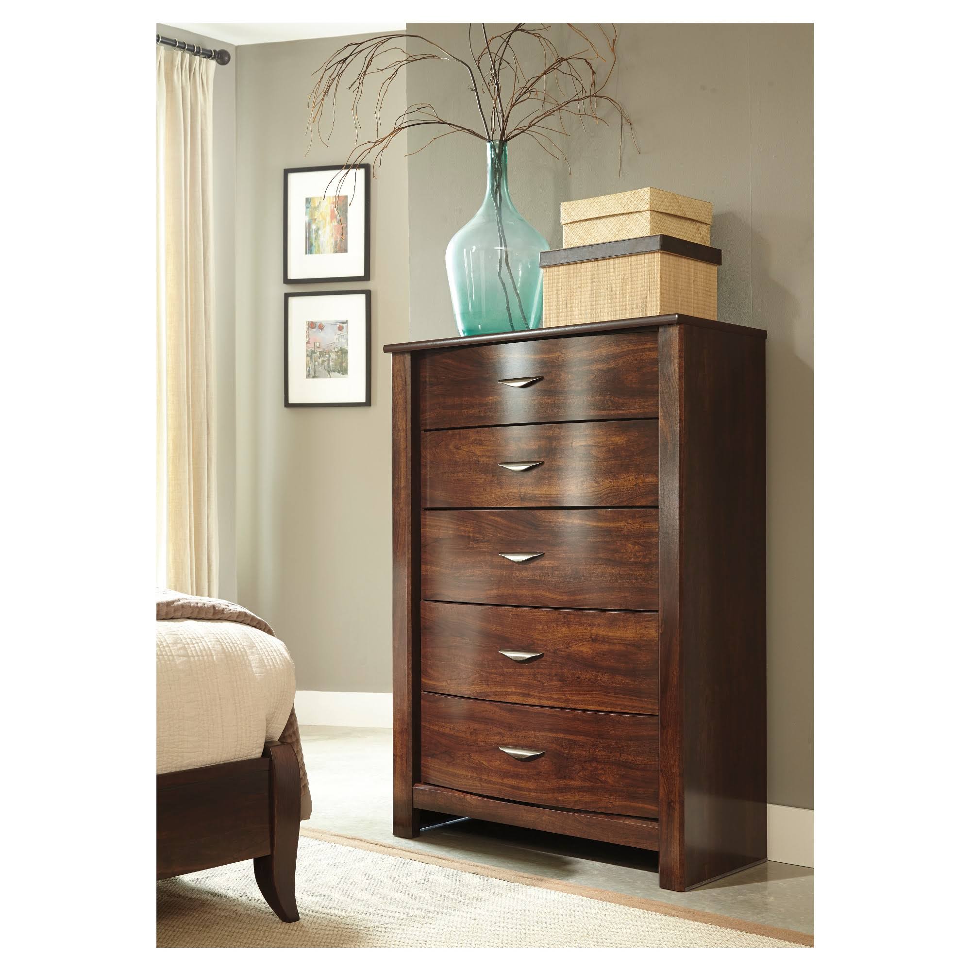 Brown 5-Drawer Chest I507745