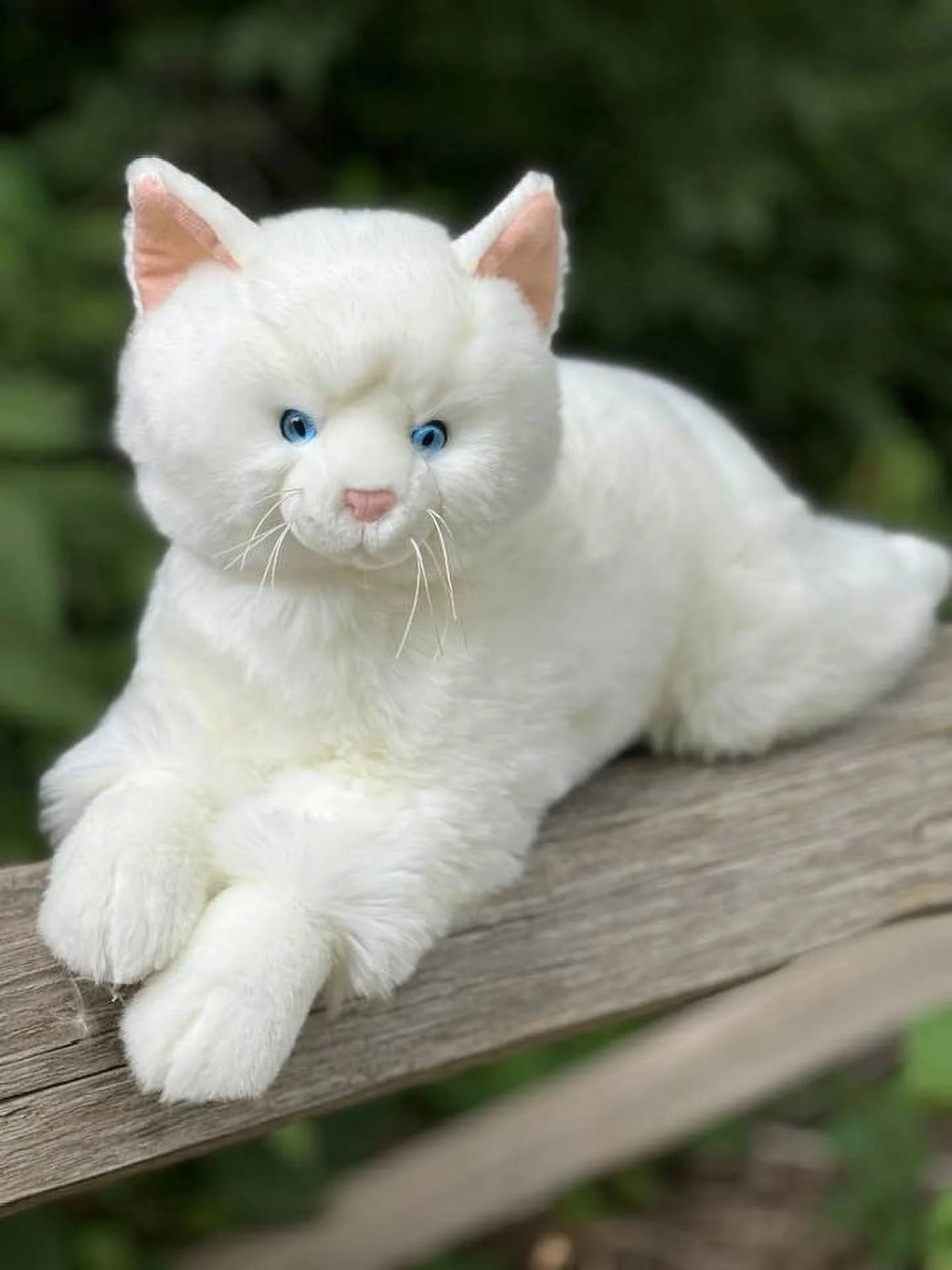 19-Inch White Faux Stuffed Plushie Cat W677727