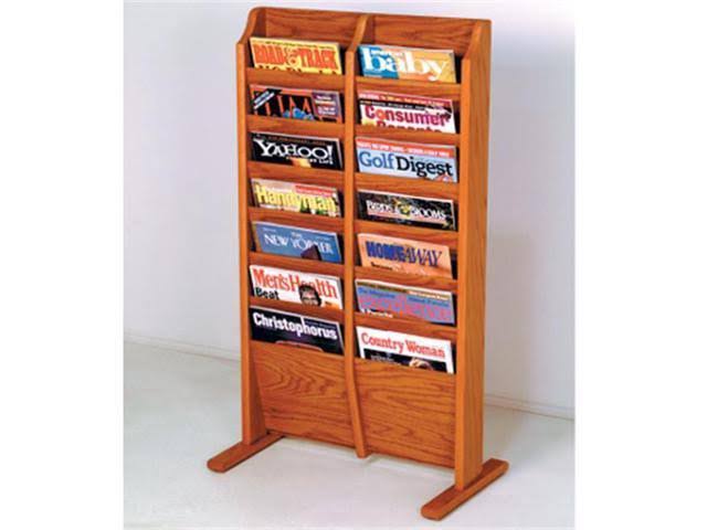 Medium Oak Wooden Magazine Rack Q572